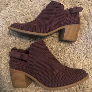 **LIKE NEW** ✨ Suede Booties